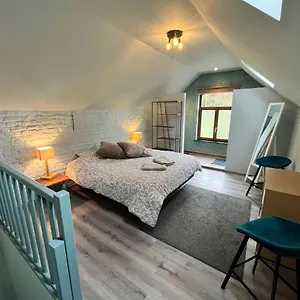 https://cosy-little-house.hotelsantwerp.net